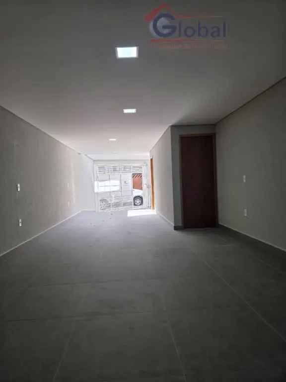 Sobrado à Venda: Vila América, 3 Quartos, 1 Suíte,4 Vaga por R$ 857.900,00.