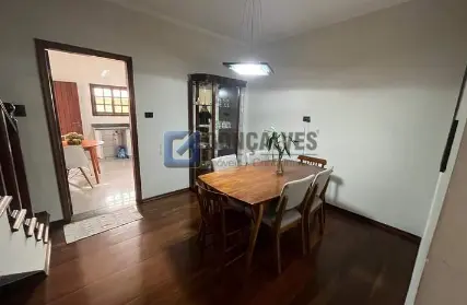 Imagem: Sobrado para Venda, Santa Maria