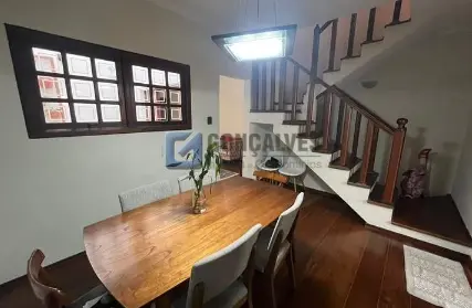 Imagem: Sobrado para Venda, Santa Maria