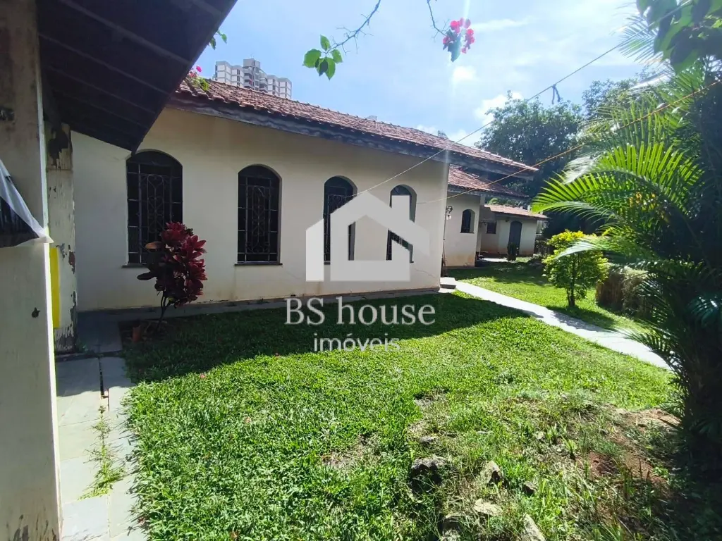 Casa Térrea à Venda: Jardim, 4 Quartos, 2 Suítes,3 Vagas por R$ 2.320.000,00.