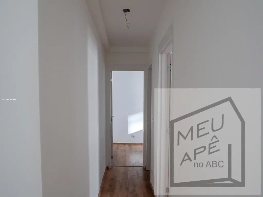 Apartamento à Venda: Vila Palmares, 2 Quartos, 1 Vagas por R$ 365.000,00.