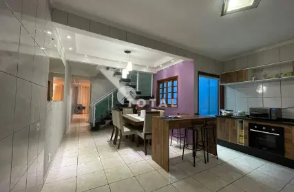 Imagem: Sobrado para Venda, Jardim Guapituba