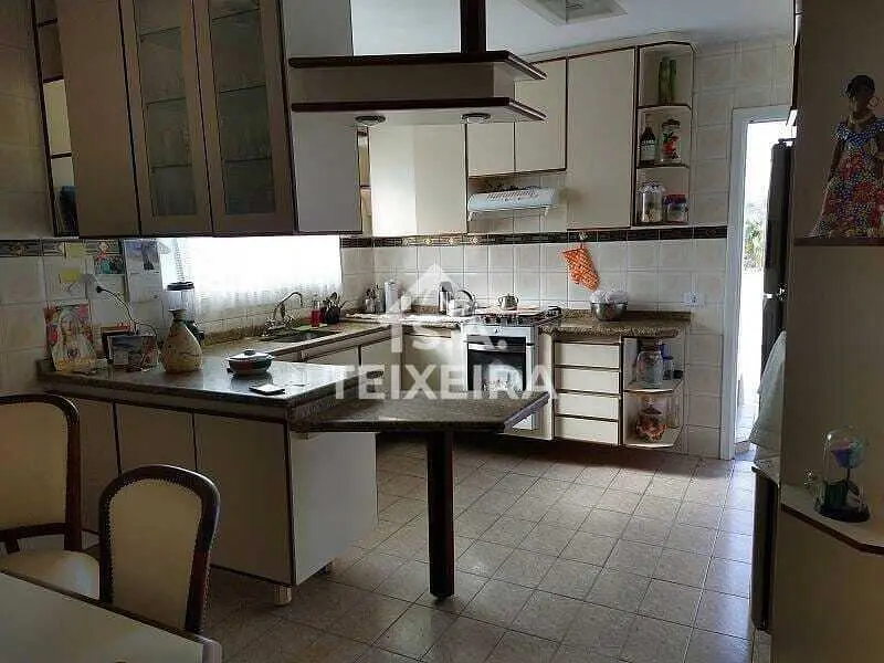 Sobrado à Venda: Baeta Neves, 3 Quartos, 1 Suíte,3 Vaga por R$ 680.000,00.