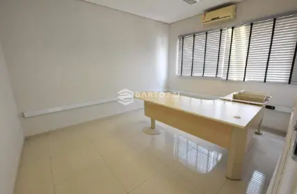 Imagem: Prédio Comercial para Venda, Barcelona