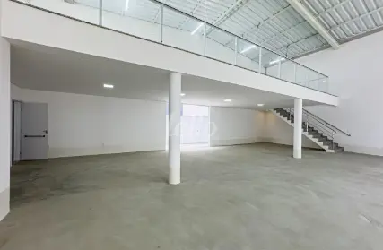 Imagem: Galpão / Salão para Alugar, Santa Terezinha