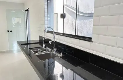 Imagem: Sobrado para Venda, Vila Camilópolis