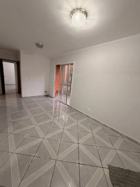 Apartamento à Venda: Vila João Ramalho, 3 Quartos, 1 Vagas por R$ 250.000,00.