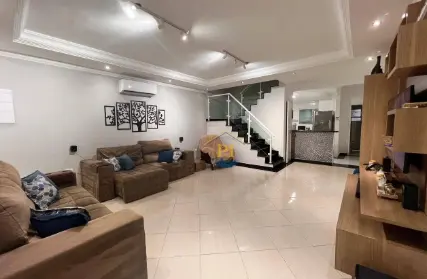 Imagem: Sobrado para Venda, Balneário Pires