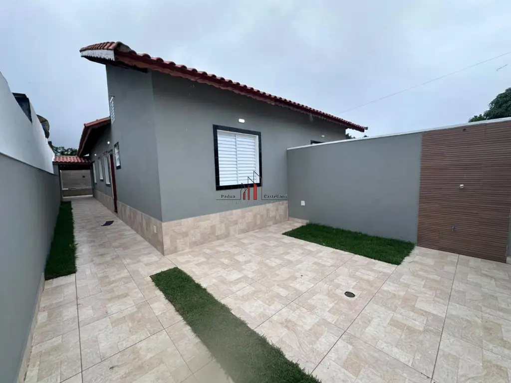 Casa Térrea à Venda: Jardim Santa Terezinha, 2 Quartos, 1 Suíte,2 Vaga por R$ 375.000,00.