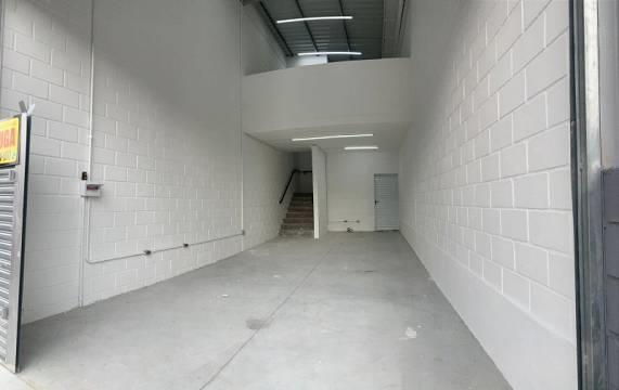 Galpão / Salão para Alugar ZL Imóvel - Imagem 2