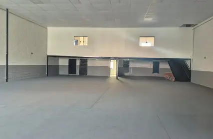 Imagem: Galpão / Salão para Alugar, Água Rasa