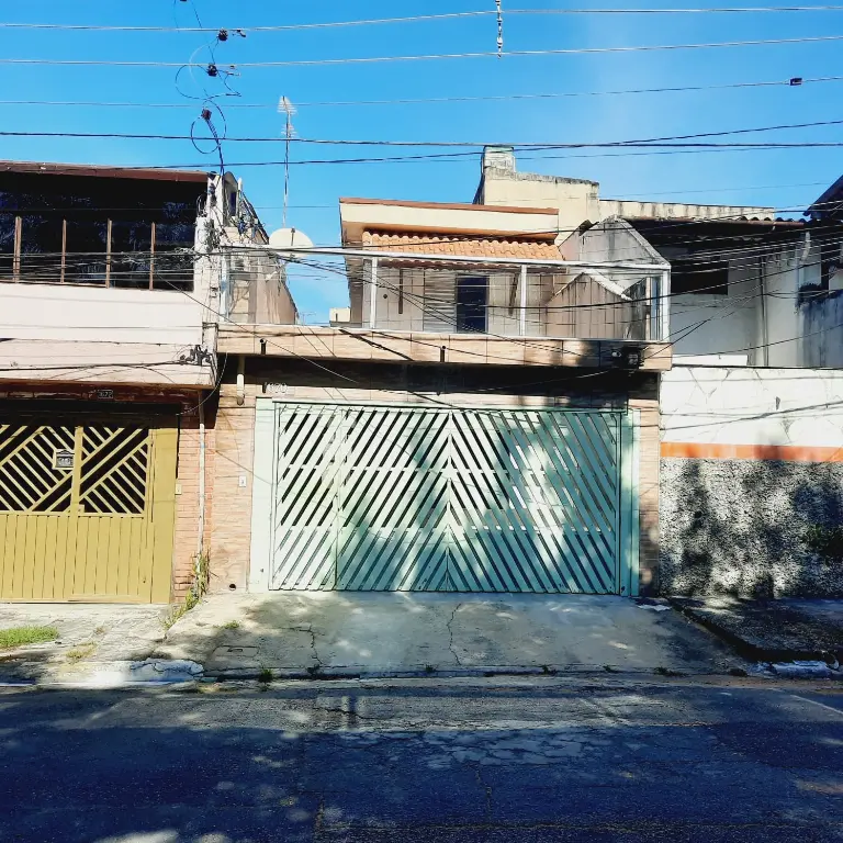 Sobrado à Venda: Vila Antonieta, 4 Quartos, 2 Suítes,2 Vagas por R$ 480.000,00.