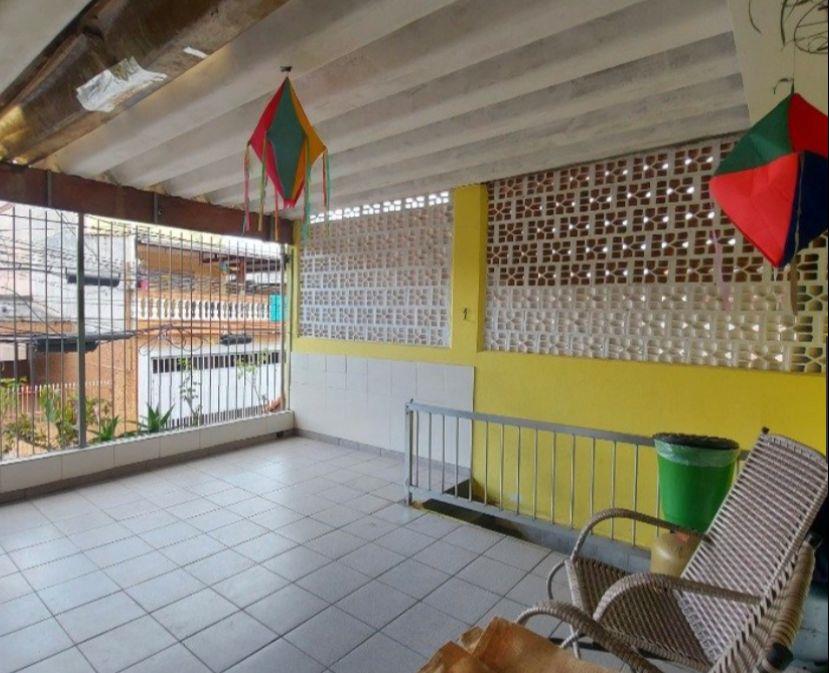Sobrado à Venda: Vila Rica (Zona Leste), 3 Quartos, 2 Vagas por R$ 310.000,00.