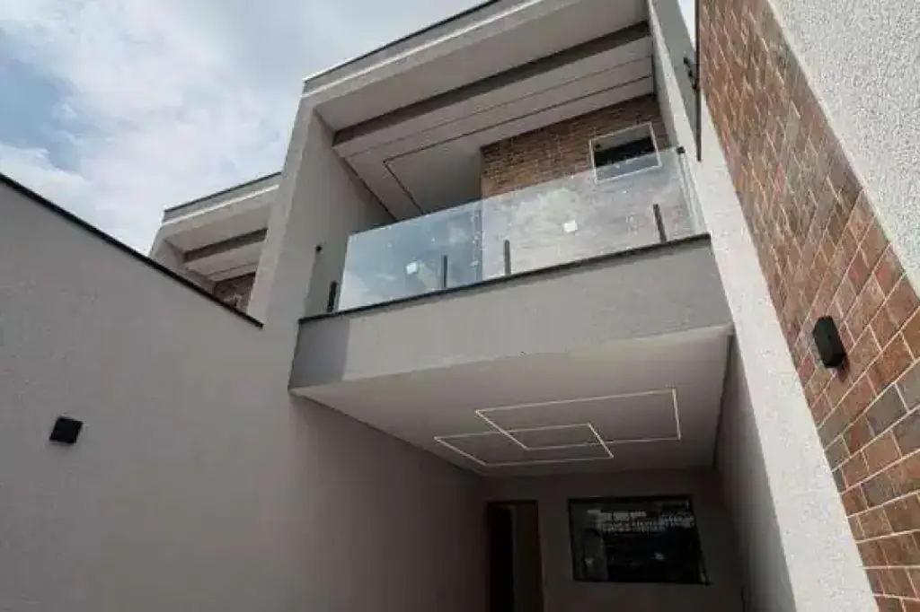 Sobrado à Venda: Vila Ré, 3 Quartos, 3 Suítes,2 Vagas por R$ 980.000,00.