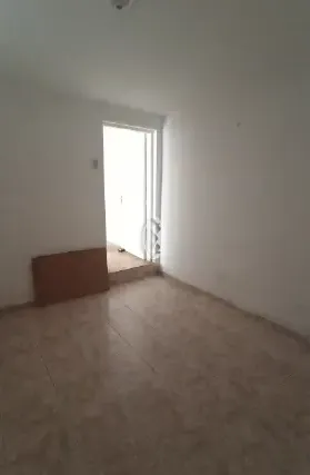 Imagem: Casa Térrea para Alugar, Capão do Émbira