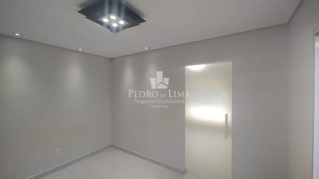 Sobrado à Venda: Vila Esperança, 3 Quartos, 1 Suíte,3 Vaga por R$ 695.000,00.