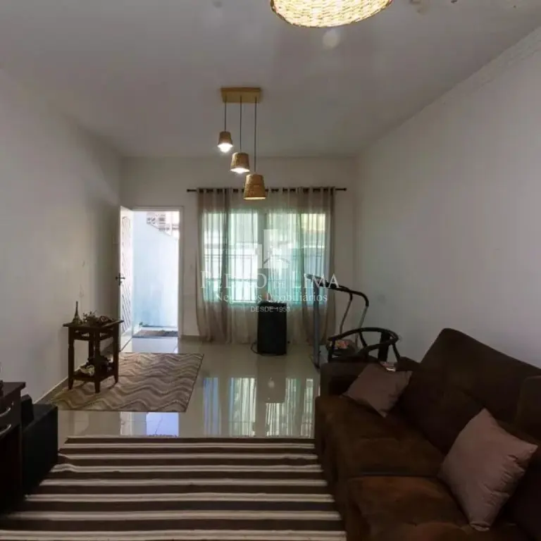 Sobrado à Venda: Vila Carrão, 3 Quartos, 3 Suítes,4 Vagas por R$ 960.000,00.