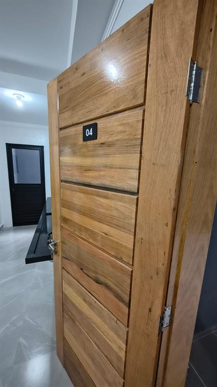Apartamento à Venda: Penha, 2 Quartos, por R$ 250.000,00.