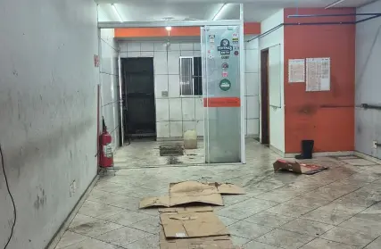 Imagem: Galpão / Salão para Alugar, Vila Azevedo