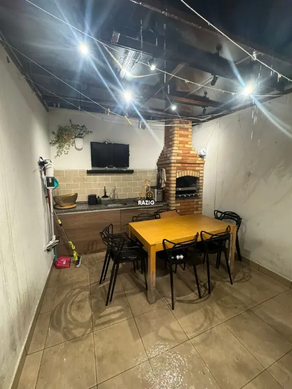 Sobrado à Venda: Cidade Patriarca, 3 Quartos, 1 Suíte,2 Vaga por R$ 830.000,00.