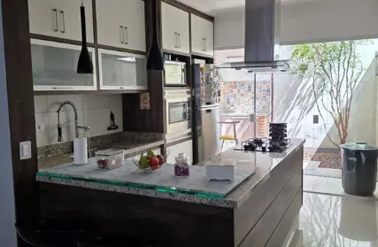 Imagem: Sobrado para Venda, Jardim Teresa (ZL)