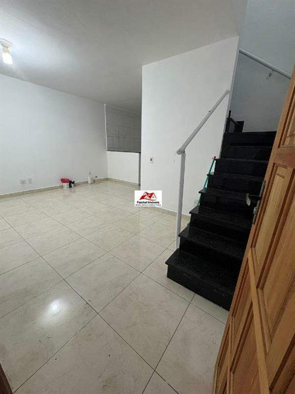 Sobrado à Venda: Vila Carrão, 3 Quartos, 1 Suíte,2 Vaga por R$ 530.000,00.