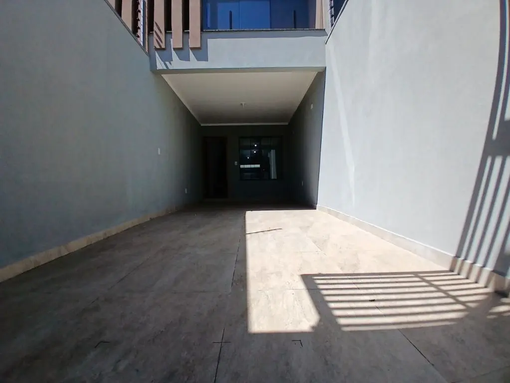 Sobrado à Venda: Vila Antonieta, 2 Quartos, 2 Suítes,2 Vagas por R$ 580.000,00.