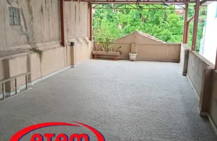 Imagem: Sobrado para Alugar, Chora Menino
