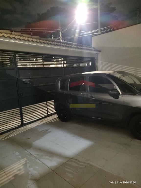 Sobrado à Venda: Vila Nivi, 2 Quartos, 2 Suítes,3 Vagas por R$ 680.000,00.