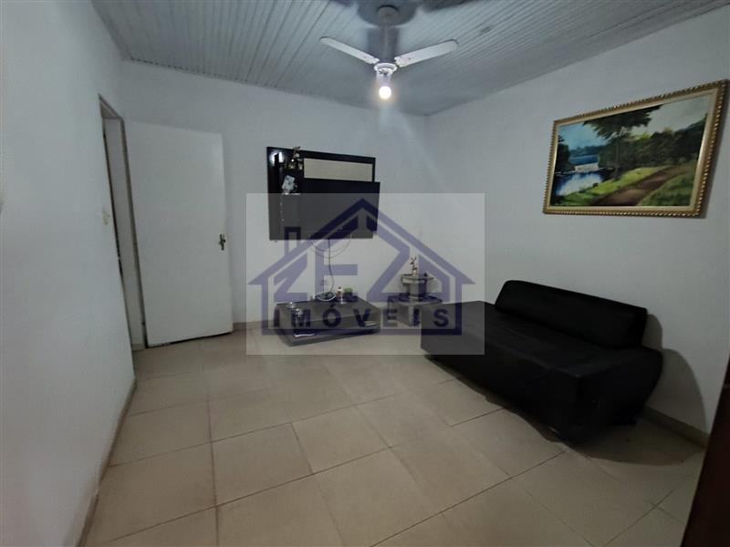 Casa Térrea à Venda: Horto Florestal, 5 Quartos, 2 Vagas por R$ 700.000,00.