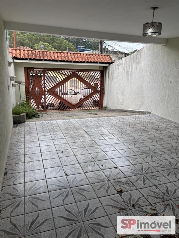 Sobrado à Venda: Tremembé, 3 Quartos, 4 Vagas por R$ 680.000,00.