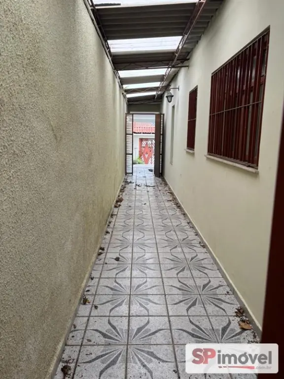 Sobrado à Venda: Tremembé, 3 Quartos, 4 Vagas por R$ 680.000,00.