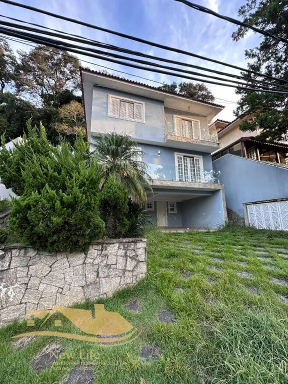 Condomínio Fechado à Venda: Vila Santos, 3 Quartos, 3 Suítes,4 Vagas por R$ 2.199.000,00.