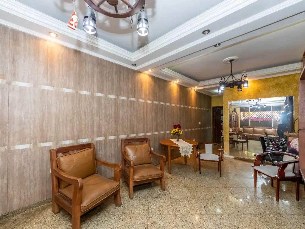 Sobrado à Venda: Vila Gustavo, 3 Quartos, 3 Suítes,5 Vagas por R$ 850.000,00.