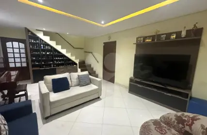 Imagem: Sobrado para Venda, Chora Menino