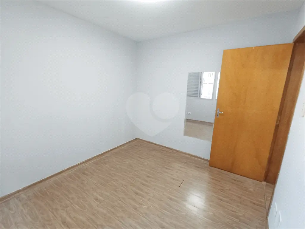Apartamento à Venda: Vila Guilherme, 2 Quartos, por R$ 255.000,00.