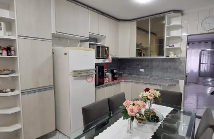 Imagem: Sobrado para Alugar, Taipas