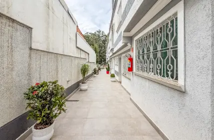 Imagem: Condomínio Fechado para Venda, Chora Menino