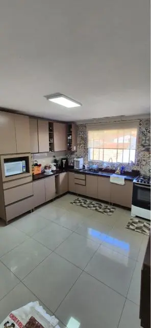 Sobrado à Venda: Tremembé, 3 Quartos, 3 Suítes,2 Vagas por R$ 560.000,00.