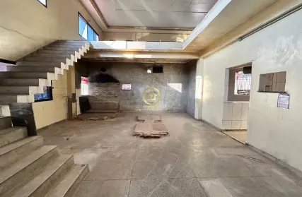 Imagem: Galpão / Salão para Alugar, Taipas