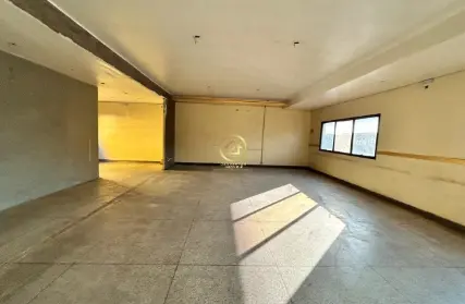 Imagem: Galpão / Salão para Alugar, Taipas