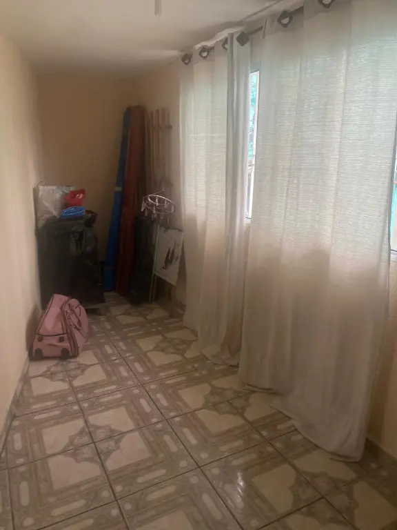 Imóvel para Renda à Venda: Parque Ramos Freitas, 5 Quartos, 1 Vagas por R$ 240.000,00.