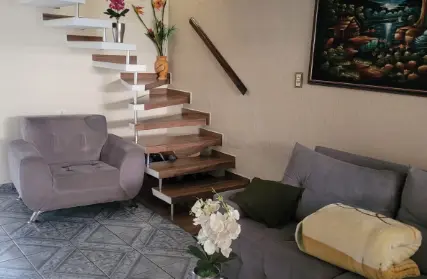 Imagem: Sobrado para Venda, Parada de Taipas