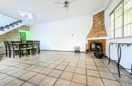 Imagem: Sobrado para Venda, Chora Menino