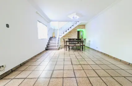 Imagem: Sobrado para Venda, Chora Menino