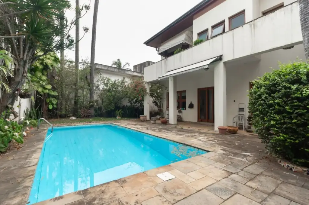 Casa Térrea à Venda: Alto de Pinheiros, 4 Quartos, 4 Suítes,6 Vagas por R$ 2.990.000,00.