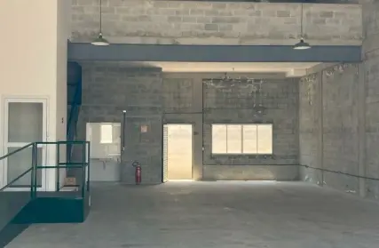 Imagem: Galpão / Salão para Alugar, Jardim Esmeralda