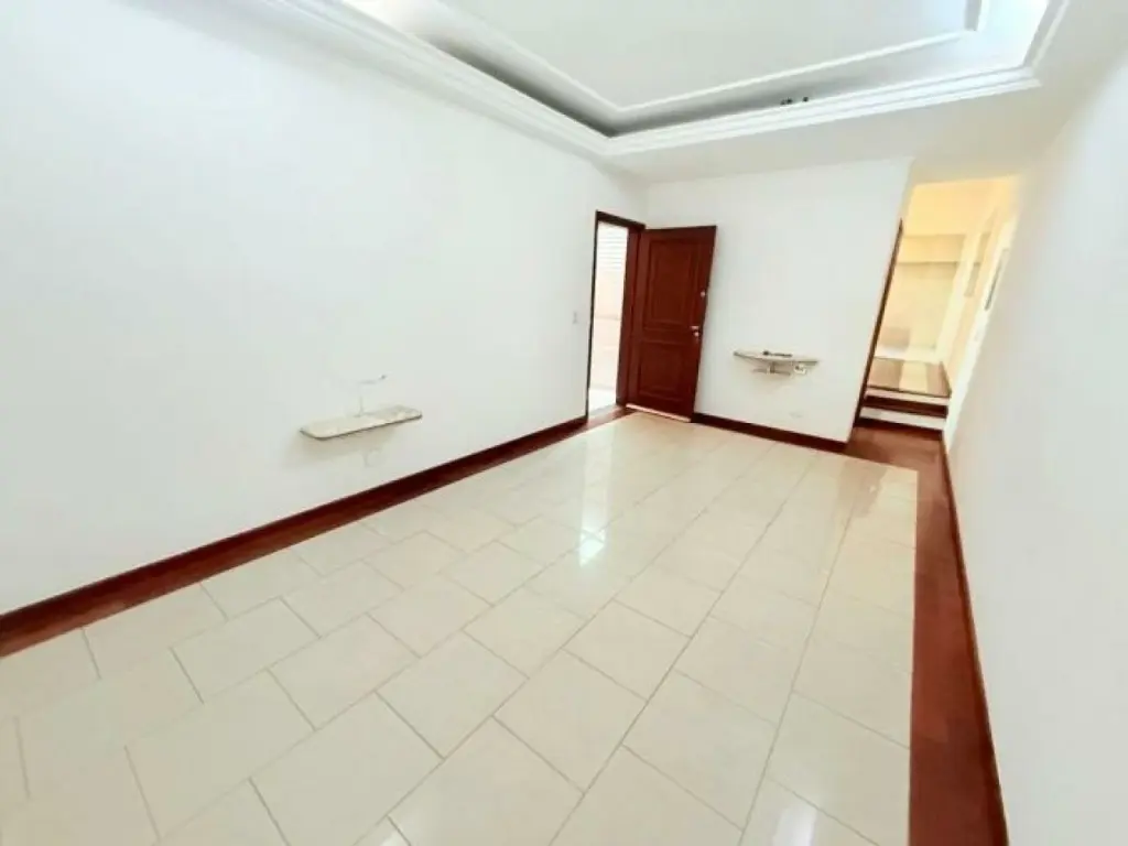 Sobrado à Venda: Vila São Silvestre, 3 Quartos, 1 Suíte,2 Vaga por R$ 950.000,00.