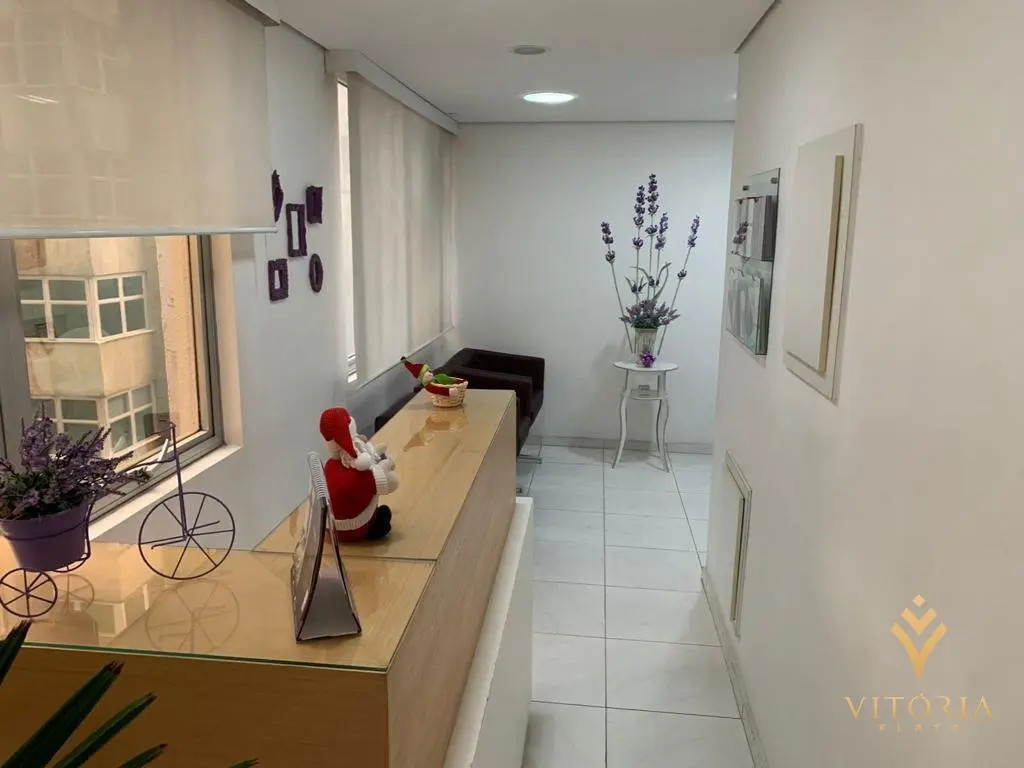 Sala Comercial à Venda: Jardim Paulista, 2 Vagas por R$ 750.000,00.