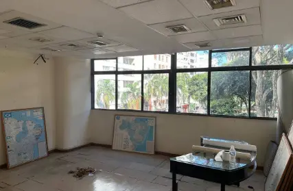 Imagem: Casa Comercial para Venda, República